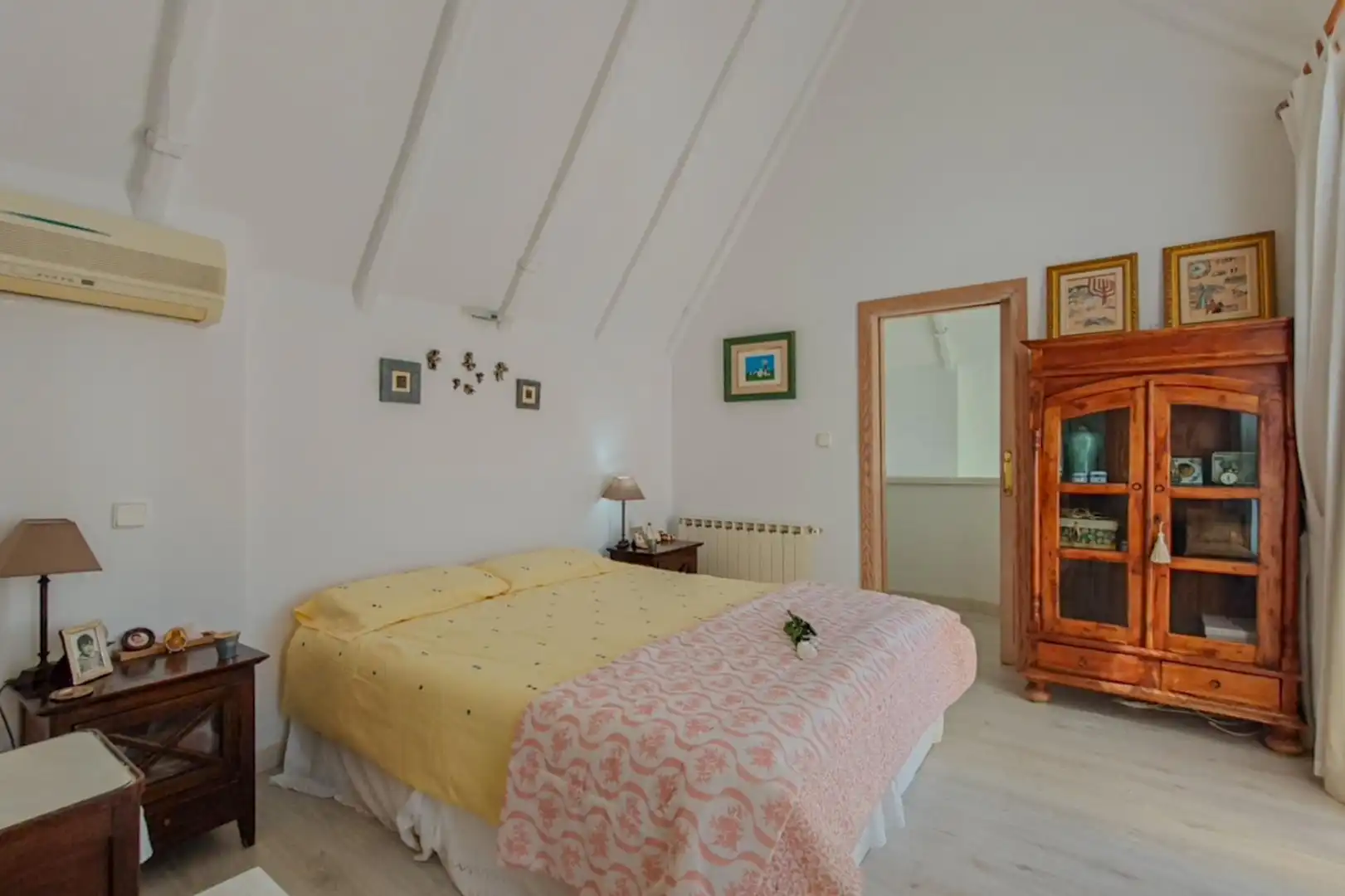 Schlafzimmer von Haus oder Chalet zum Verkauf in Torrelodones mit Heizung, Privatgarten und Terrasse
