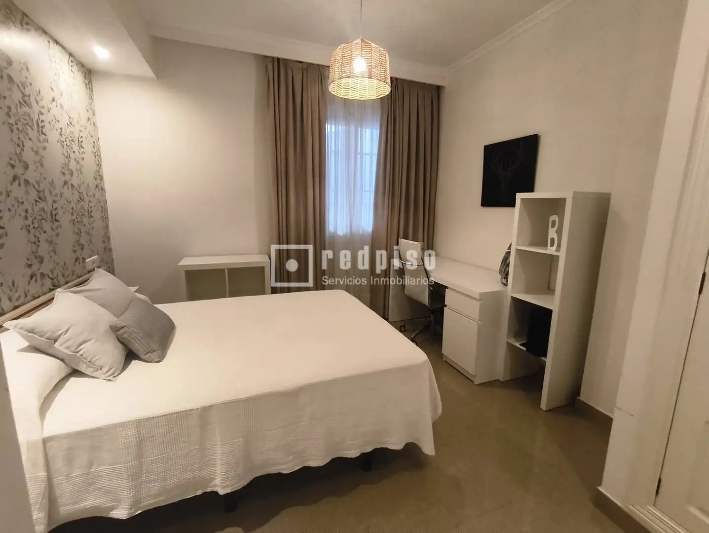 Habitación de Piso de alquiler en Sevilla con Aire acondicionado, Terraza y Amueblado