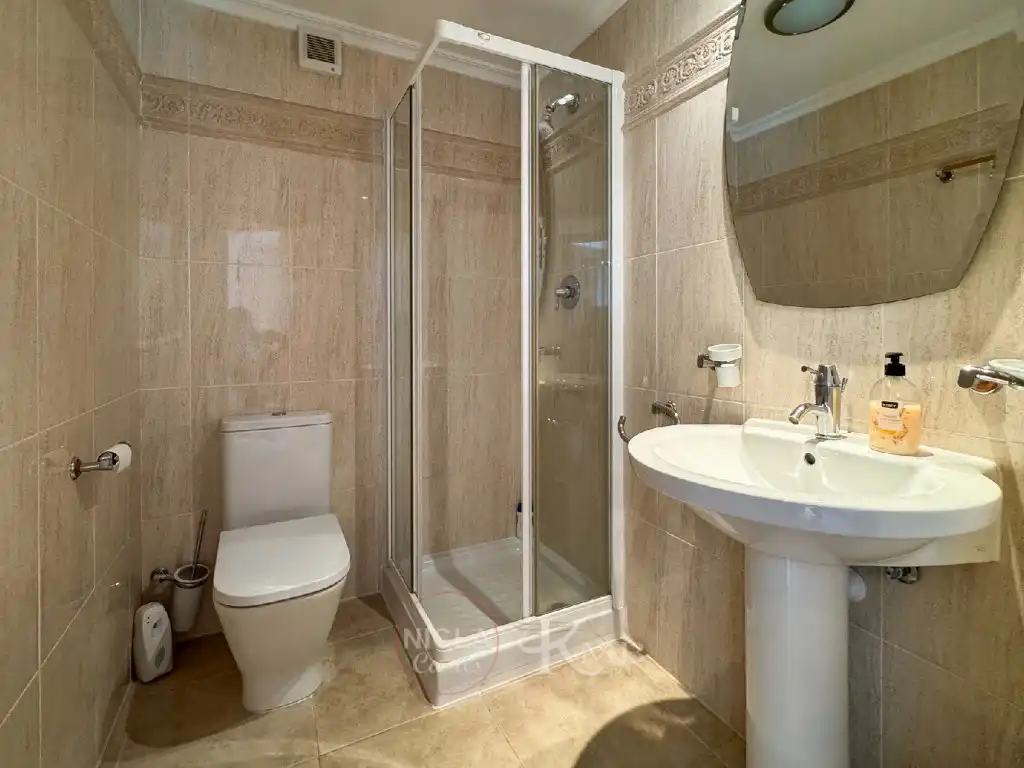 Baño de Apartamento en venta en Cuevas del Almanzora con Aire acondicionado, Terraza y Amueblado