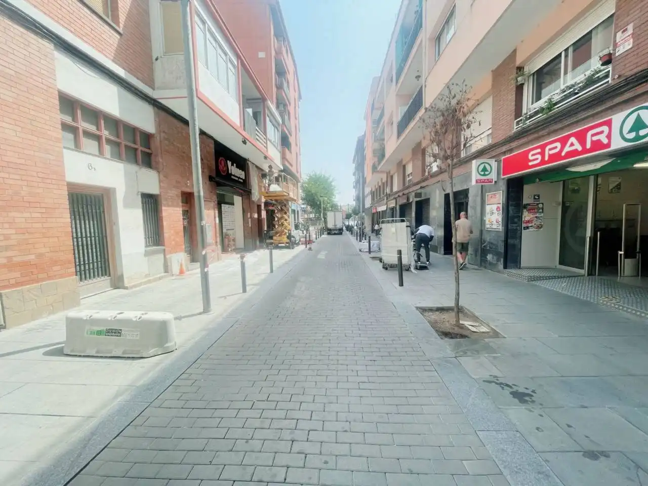 Vista exterior de Garatge en venda en Cerdanyola del Vallès