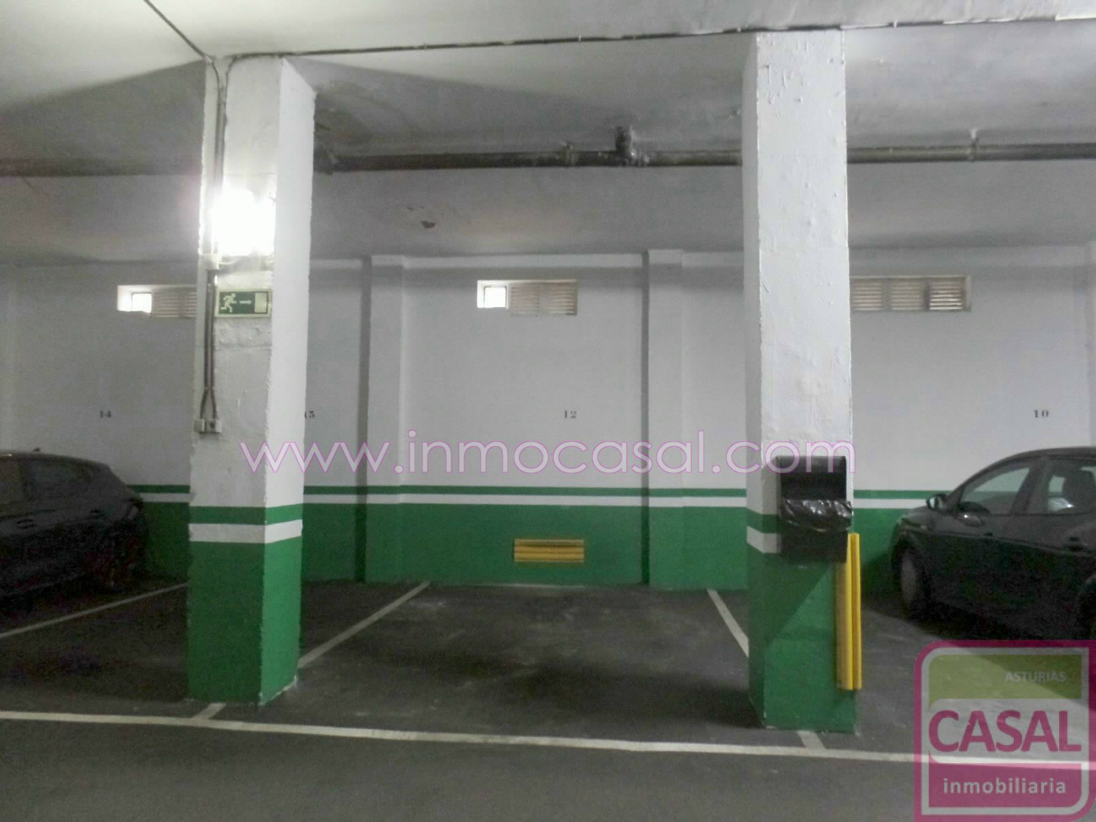 Garage to rent in Vallobín