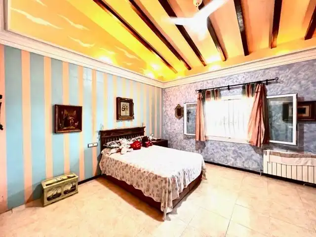 Habitación de Casa o chalet en venta en Alicante / Alacant con Calefacción, Jardín privado y Trastero