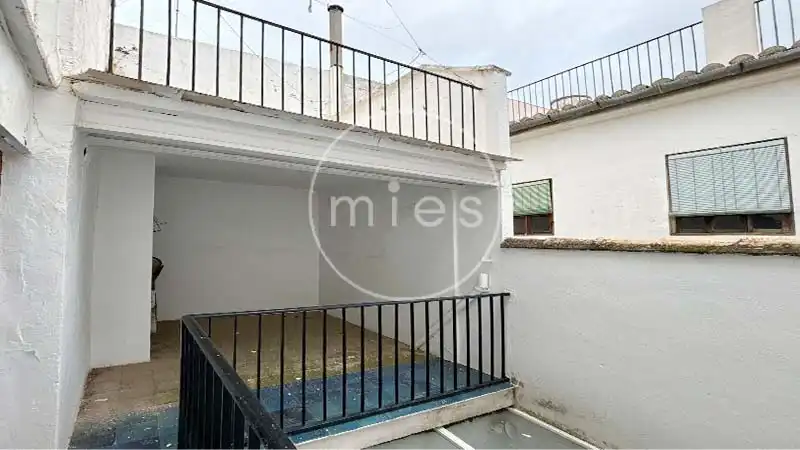Terrassa de Casa o xalet en venda en Turís amb Terrassa, Traster i Balcó