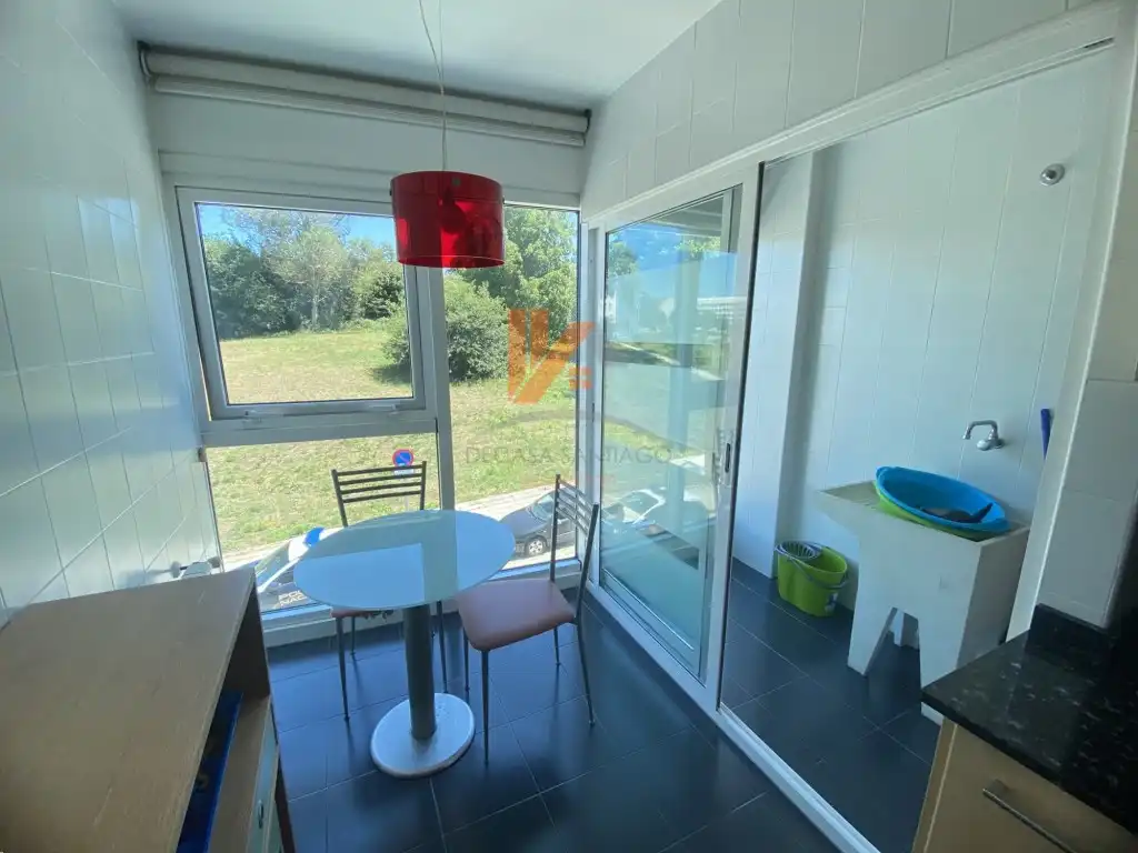 Terraza de Piso de alquiler en Santiago de Compostela  con Amueblado, Horno y Lavadora