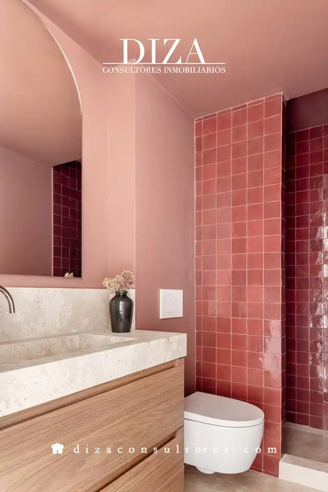Badezimmer von Maisonette zum Verkauf in Madrid mit Klimaanlage und Terrasse