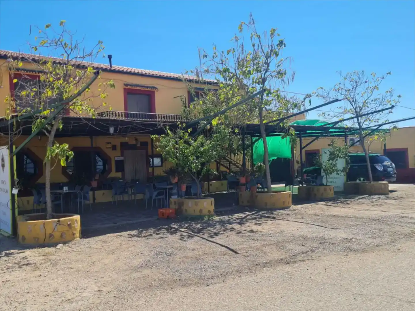 Local en venta en Casas de Don Pedro con Aire acondicionado, Parquet y Amueblado