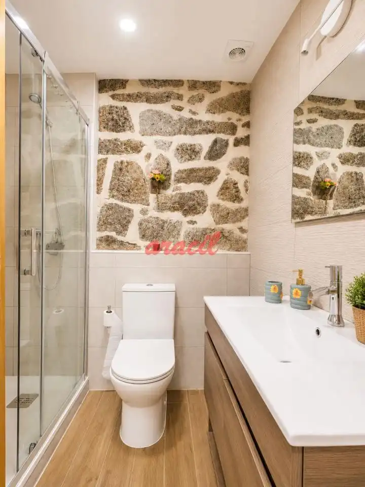 Baño de Apartamento en venta en Ourense Capital  con Trastero