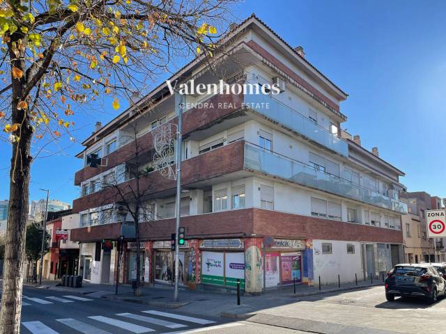 Dúplex en Venta en Segle XX