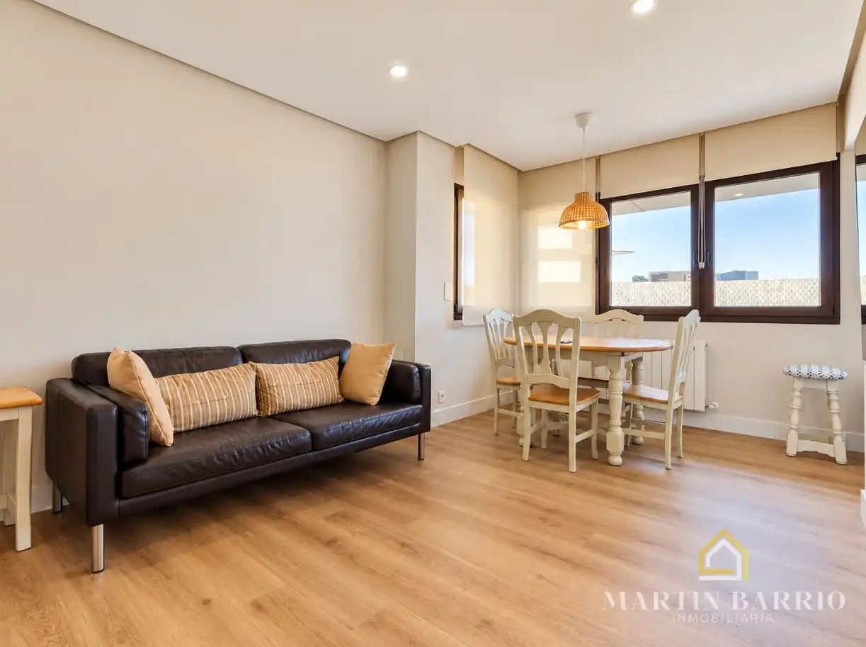 Flat with lift to rent in LA ARENA AUZOA