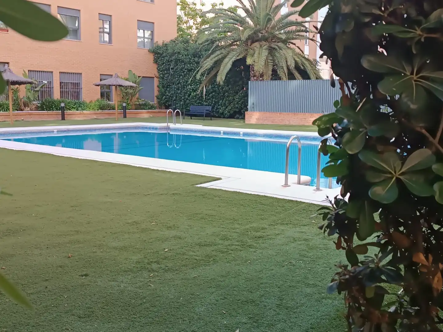 Piscina de Pis en venda en Valencia amb Alarma