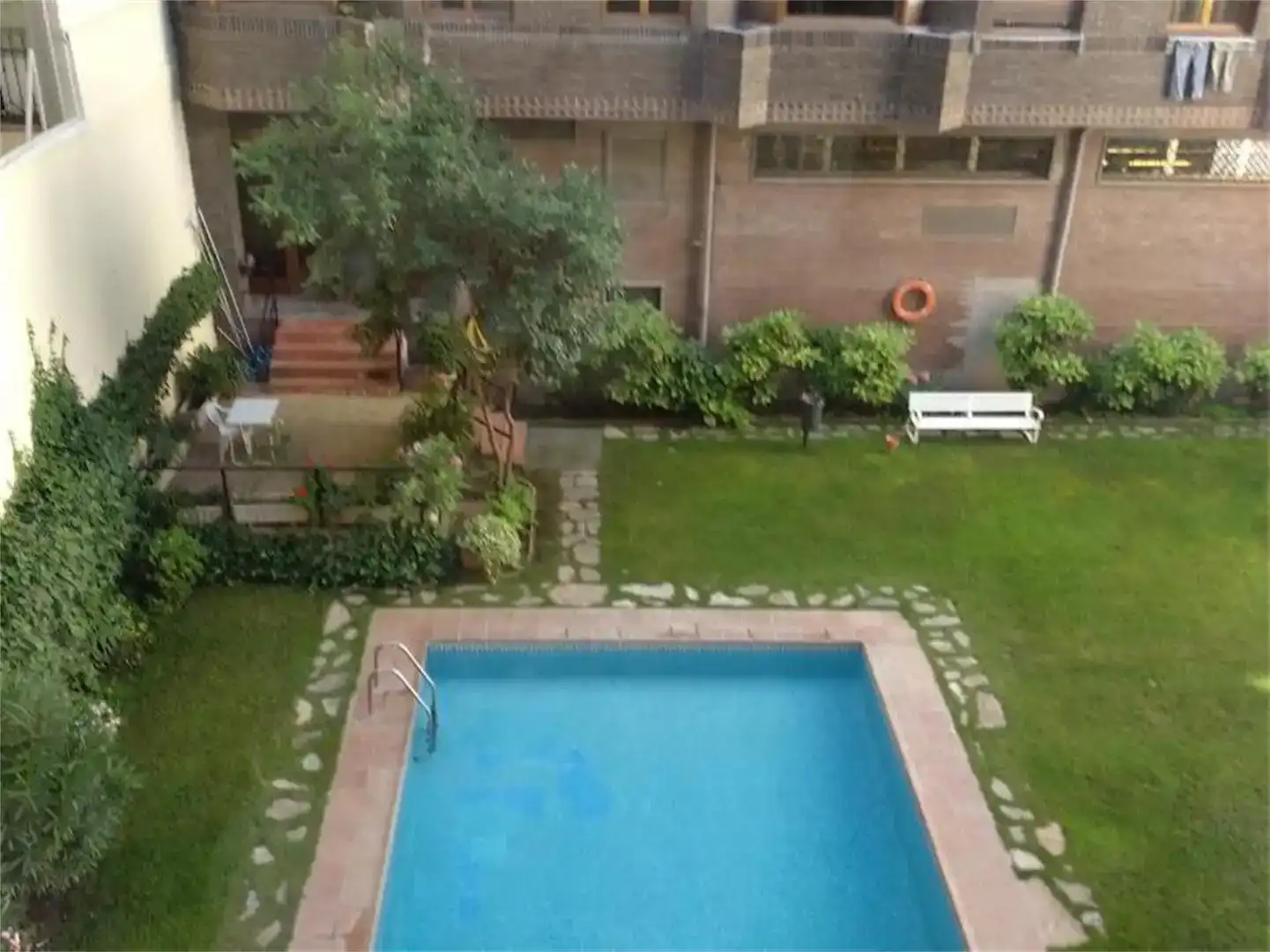 Schwimmbecken von Wohnungen zur Miete in  Madrid Capital mit Klimaanlage und Schwimmbad