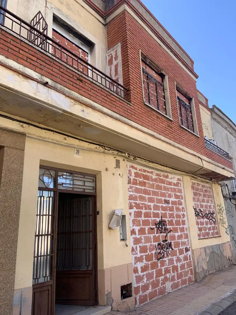 Vista exterior de Pis en venda en Villarrobledo
