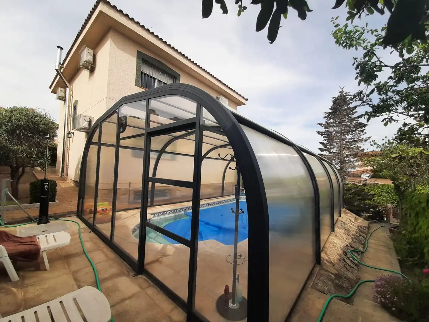 Swimming pool of Houses for sale in Navas del Rey  with Heating