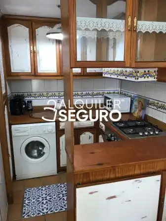 Cocina de Piso de alquiler en Vitoria - Gasteiz con Calefacción y Amueblado
