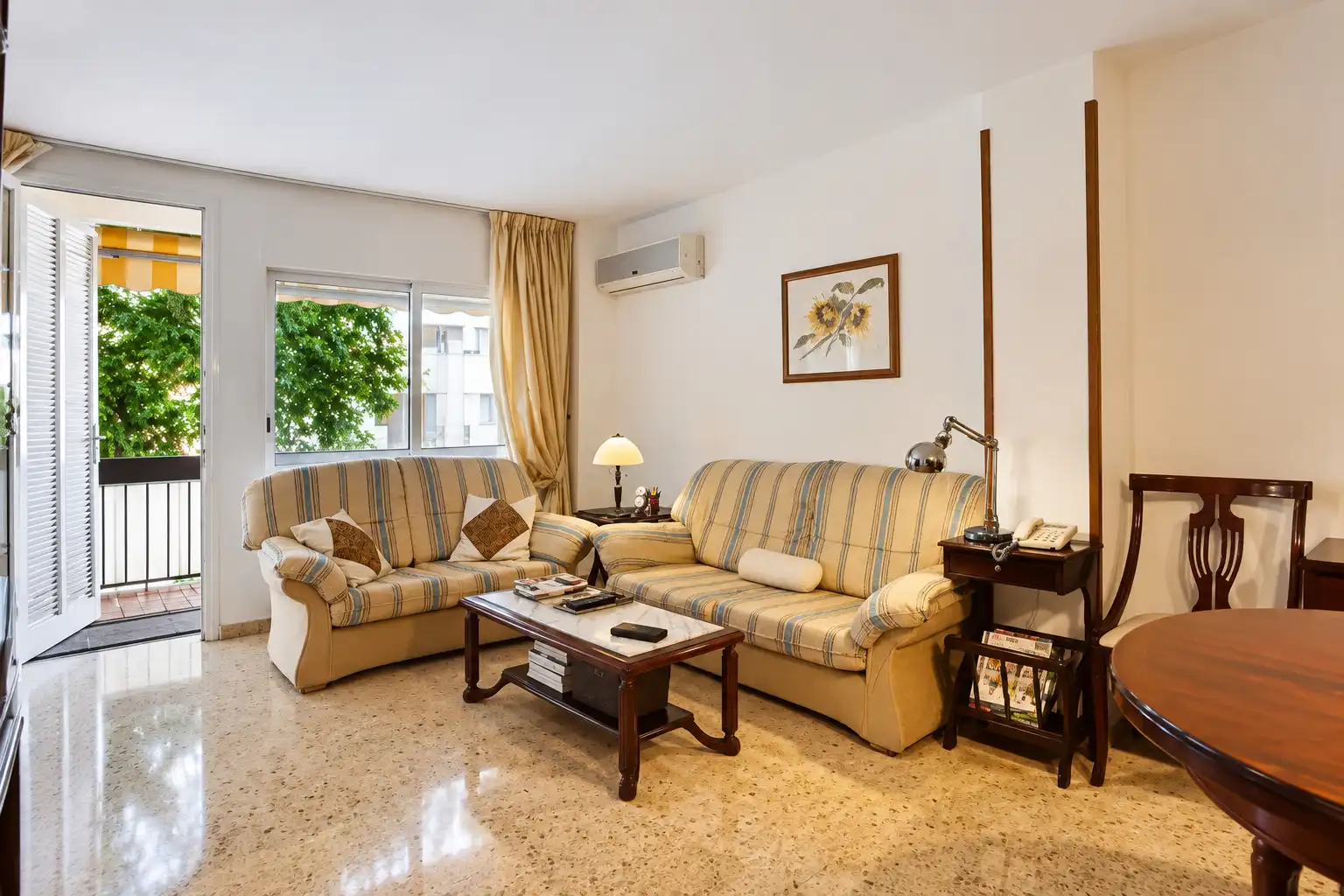 Flat with terrace for sale in Ponent, imagen 3