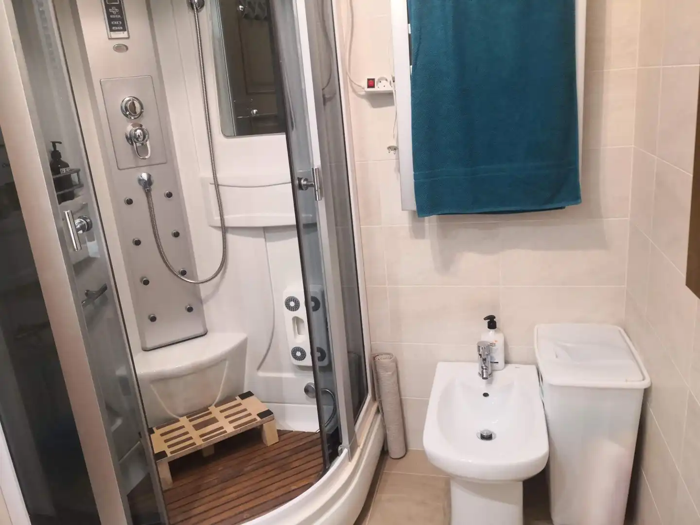 Baño de Piso en venta en Malpica de Bergantiños con Calefacción y Jardín privado