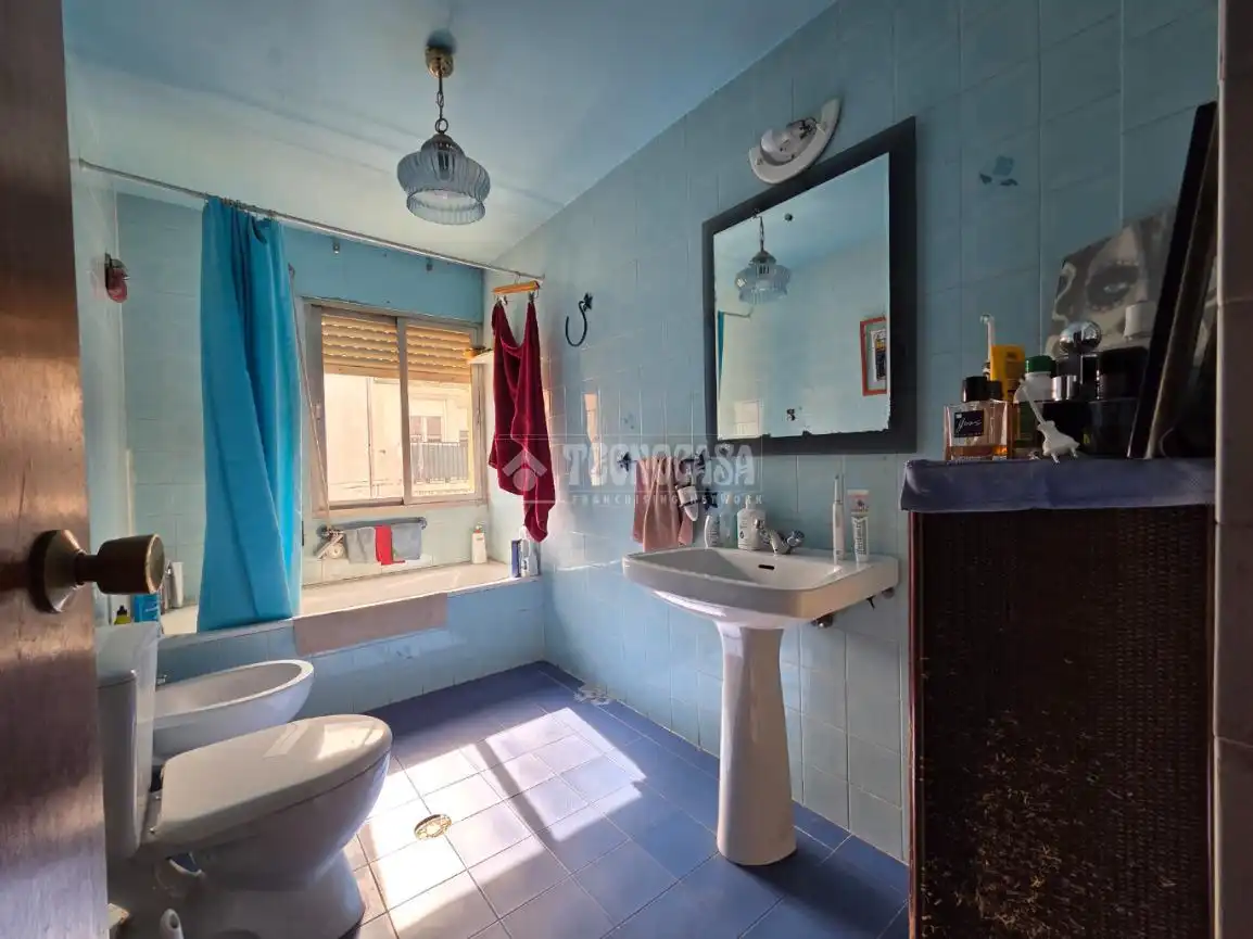 Bathroom of Detached homes for sale in Velilla de San Antonio  with Heating, Private garden and Terrace