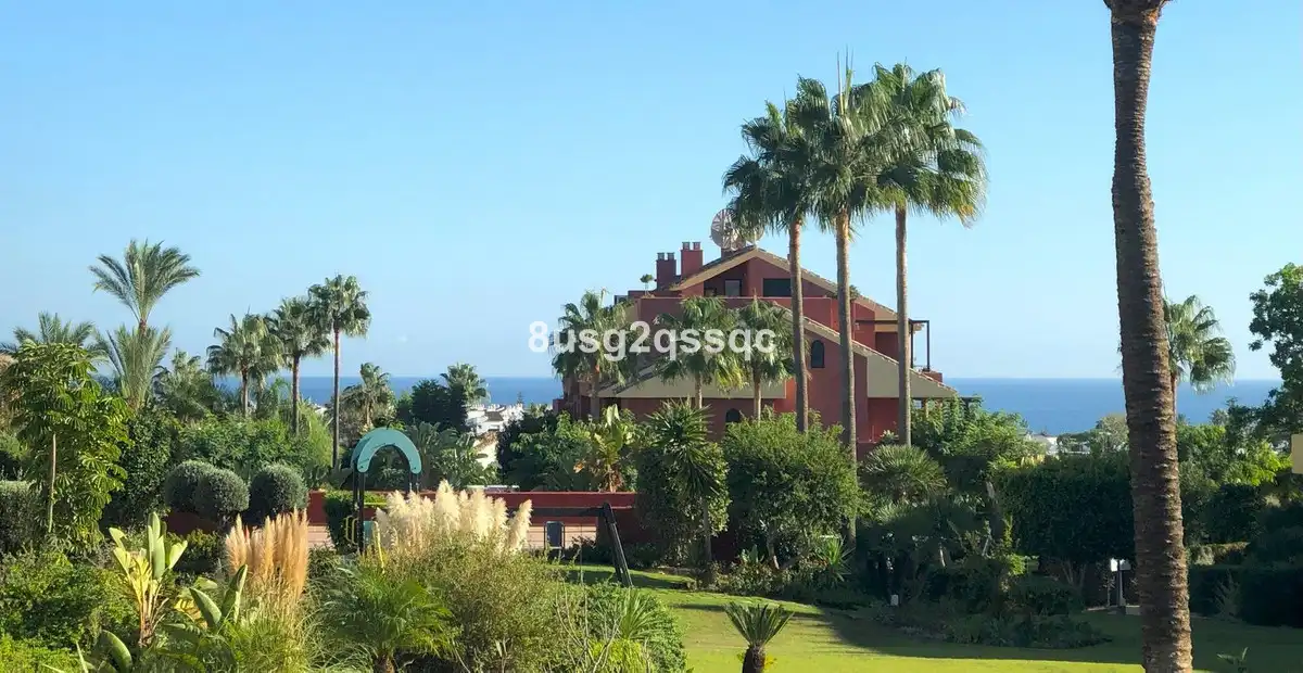 Garden of Flat for sale in Estepona  with Air Conditioner, Furnished and TV