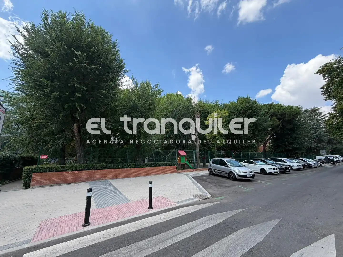 Parking of Flat for rent in Madrid  with Air Conditioner, Parquet flooring and Terrace