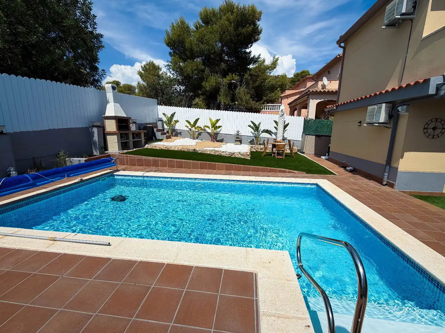Swimming pool of Houses for sale in Roda de Berà  with Air Conditioner, Heating and Terrace