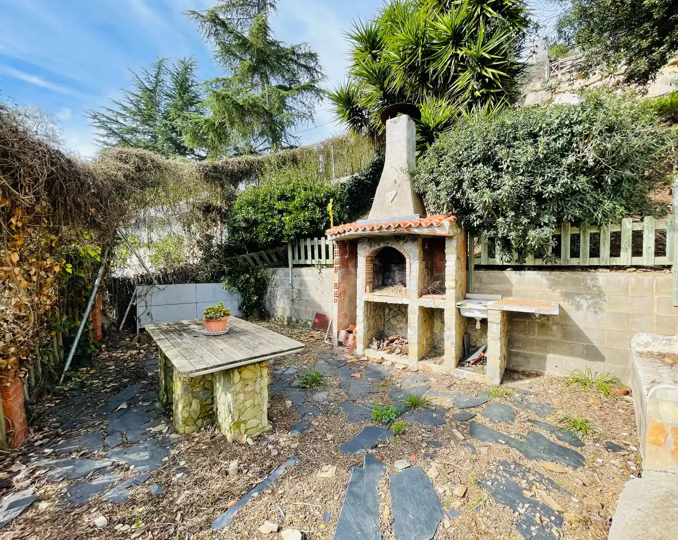 Jardí de Casa o xalet en venda en Corbera de Llobregat amb Aire condicionat, Calefacció i Jardí privat