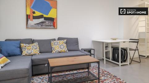 Foto 3 de Piso de alquiler en San Juan Bautista, Madrid