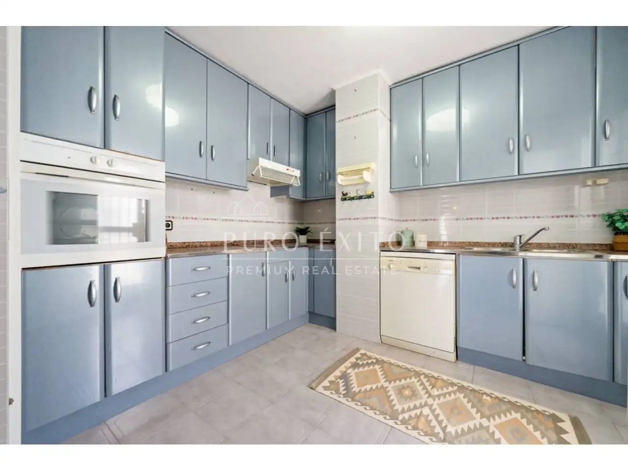 Cuina de Apartament en venda en Cambrils amb Aire condicionat, Parquet i Terrassa