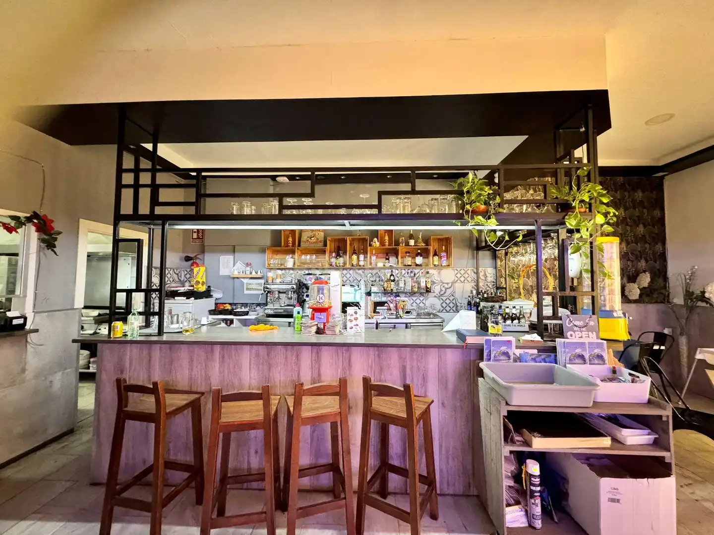 Local comercial en traspaso en Avenida Gamonal, Benalmádena, Spain, imagen 6
