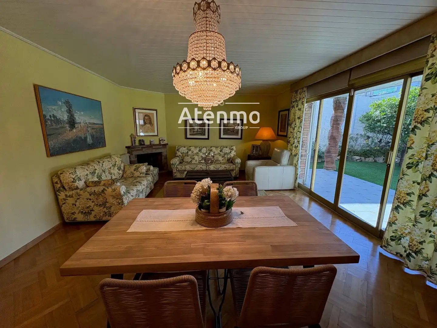 Comedor de Piso en venta en Barcelona con Calefacción, Jardín privado y Terraza