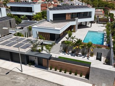 Chalet con piscina en venta en Ciudad Quesada