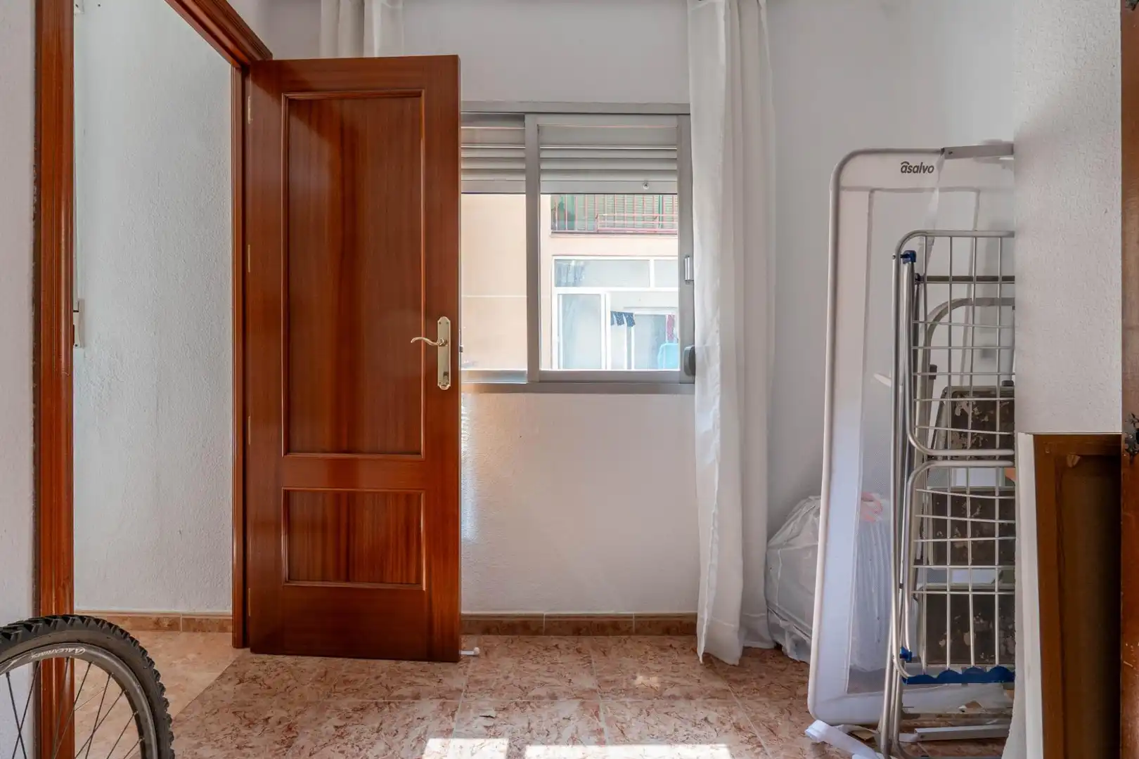 Piso en venta en Granada con Aire acondicionado y Amueblado