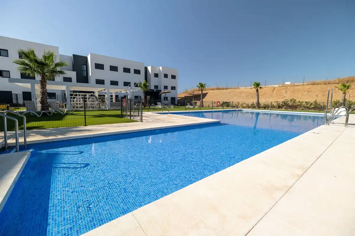 Habitatge amb piscina en venda a Costa Natura
