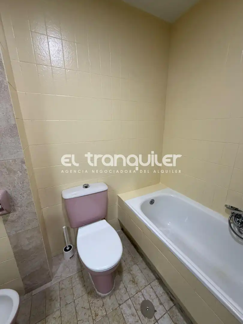 Wohnung zur Miete in Calle Oña, Virgen del Cortijo - Manoteras