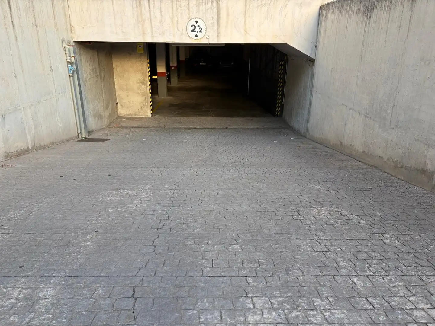 Individuel avec ascenseur à louer à Rambla de Ponent 8, imagen 3