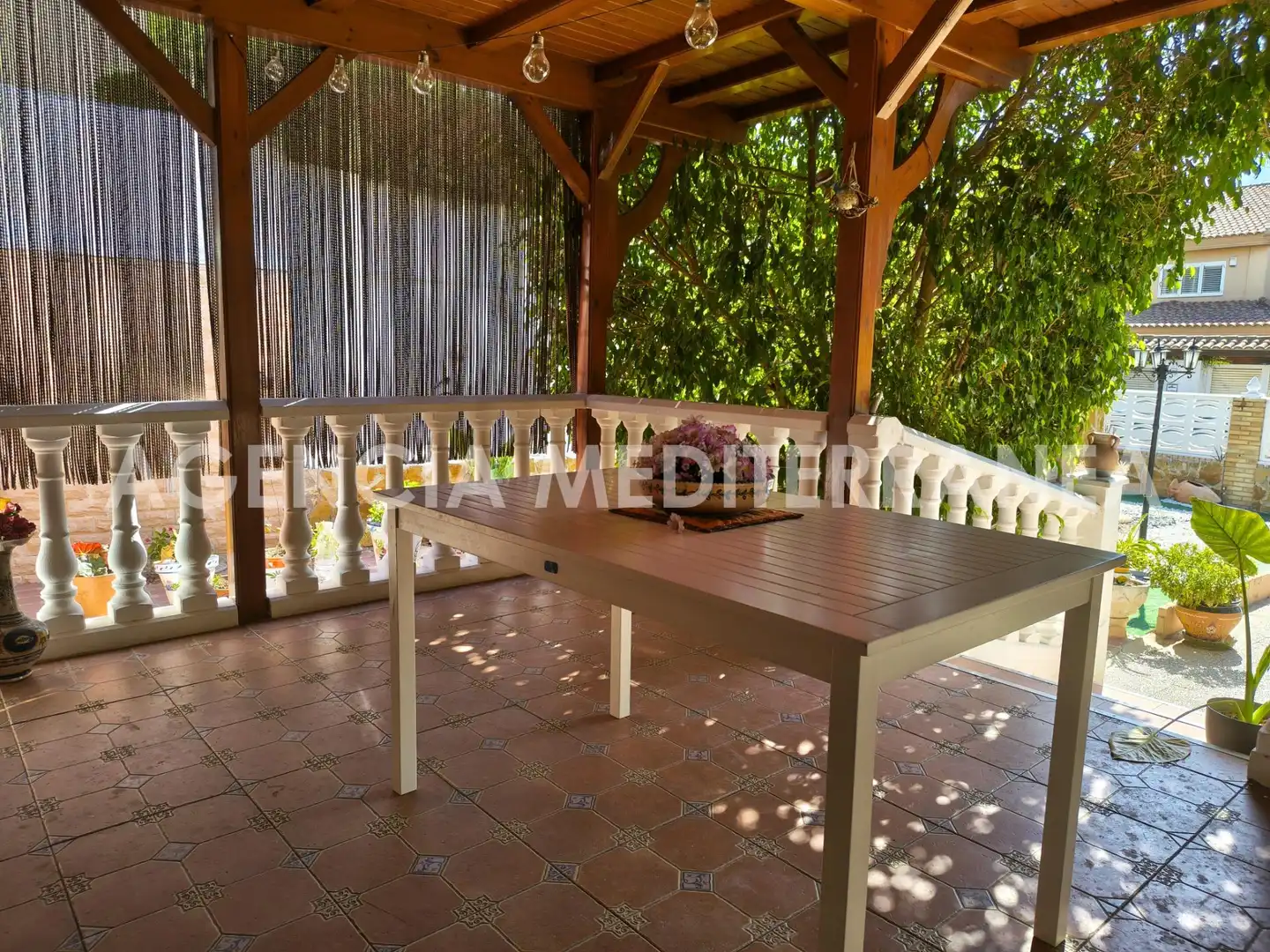 Terrassa de Casa o xalet de lloguer en Paterna amb Aire condicionat, Calefacció i Jardí privat