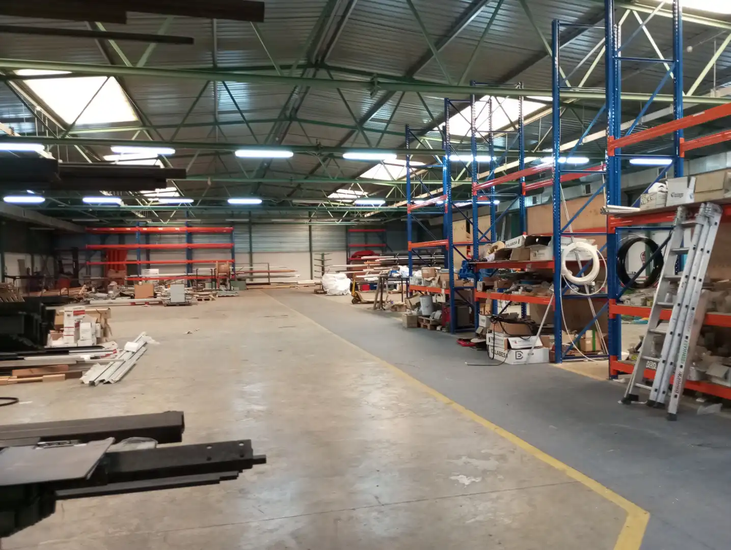 Nau industrial en venda en Épila amb Calefacció i Alarma