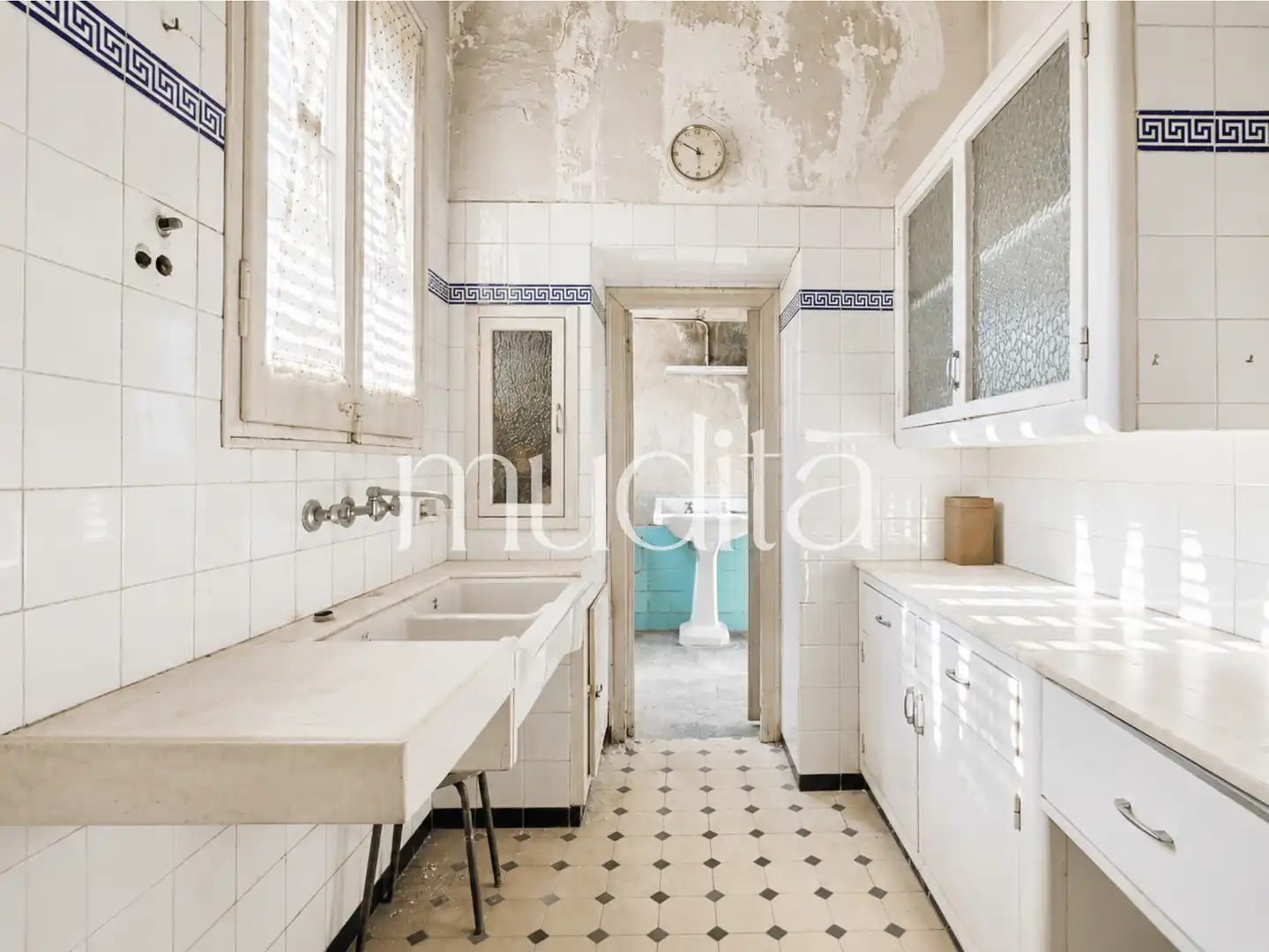 Cocina de Casa adosada en venta en El Masnou con Trastero y Balcón