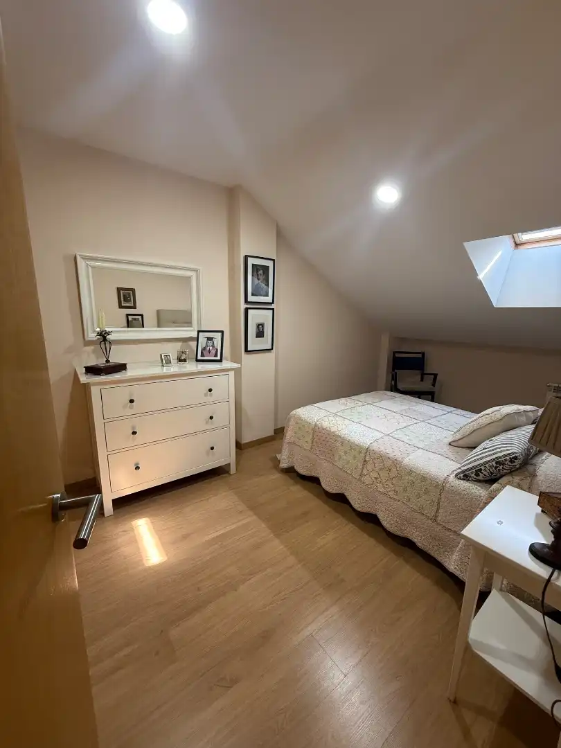 Habitación de Dúplex en venta en Alameda de la Sagra con Calefacción, Jardín privado y Trastero