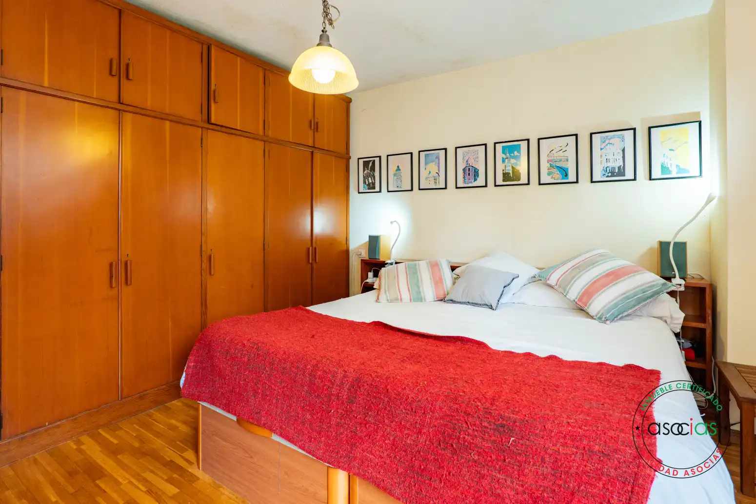 Dormitori de Casa o xalet en venda en Siero amb Calefacció, Jardí privat i Parquet