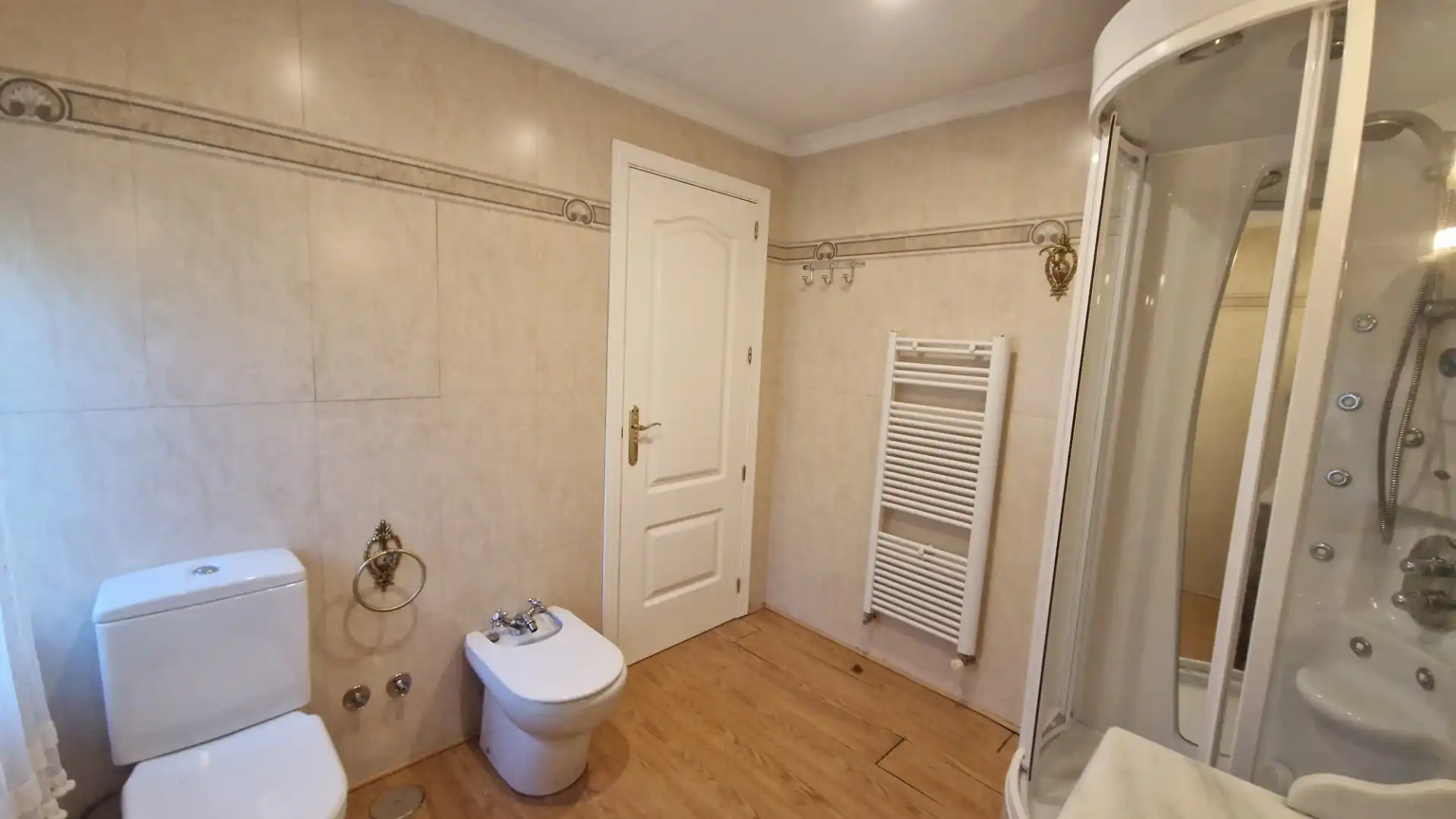 Baño de Casa o chalet en venta en Villalbilla con Aire acondicionado, Calefacción y Jardín privado