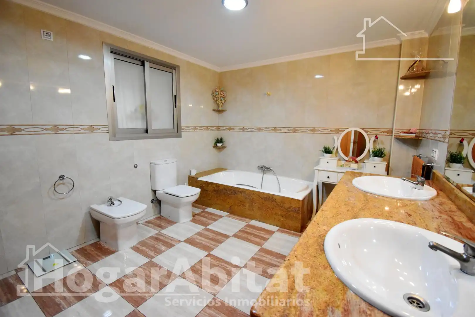 Casa amb terrassa en venda a Carrer JAUME ROIG, imagen 45