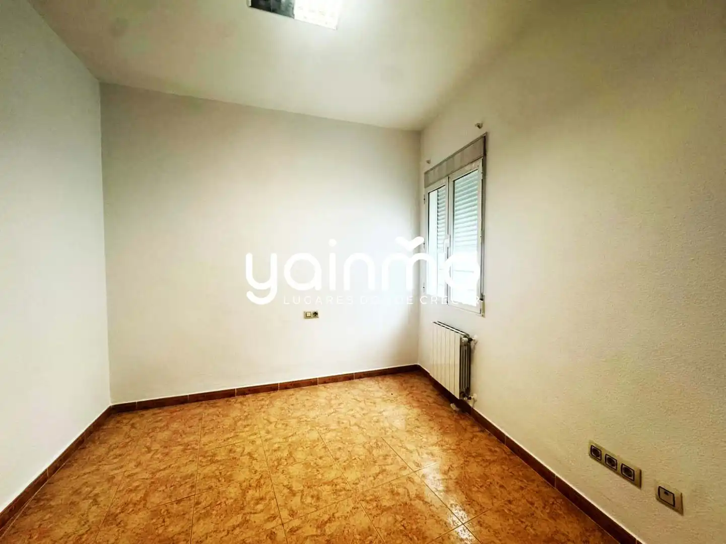 Schlafzimmer von Büro zur Miete in Jaén