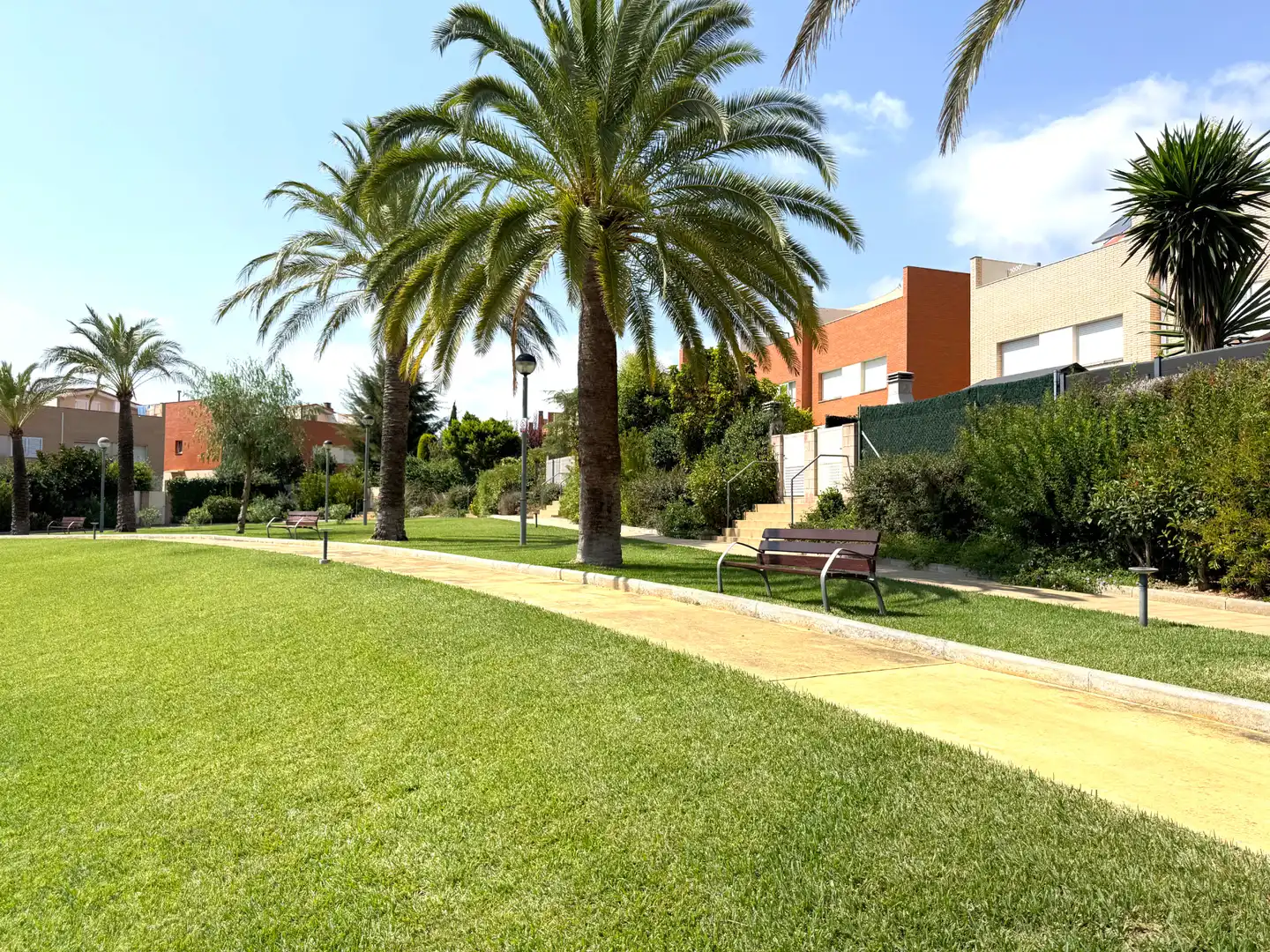 Casa a schiera con terrazza in vendita a Carrer de Vinebre, imagen 3