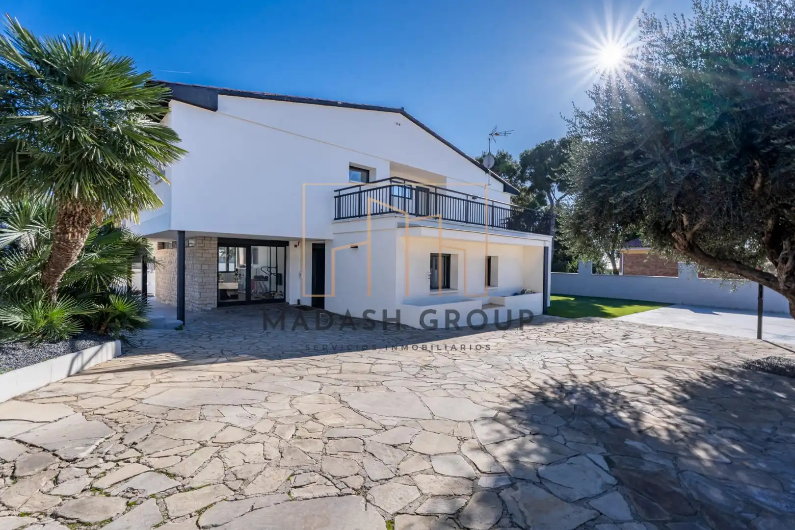 Exterior view of Houses for sale in El Vendrell  with Heating, Private garden and Terrace