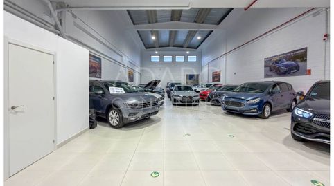 Foto 2 von Fabrikhallen zum Verkauf in Calle Hierro, Virgen del Rosario, Torrejón de Ardoz