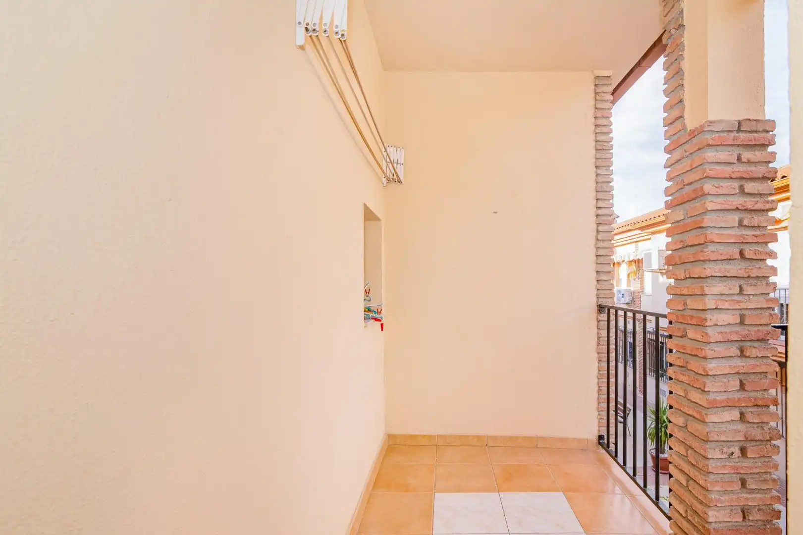Reihenhaus mit Terrasse zum Verkauf in Calle ISLAS CABO VERDE (HI), imagen 28