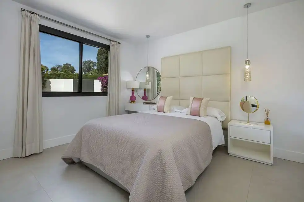 Chalet con jardín en venta en San Pedro de Alcántara, imagen 16