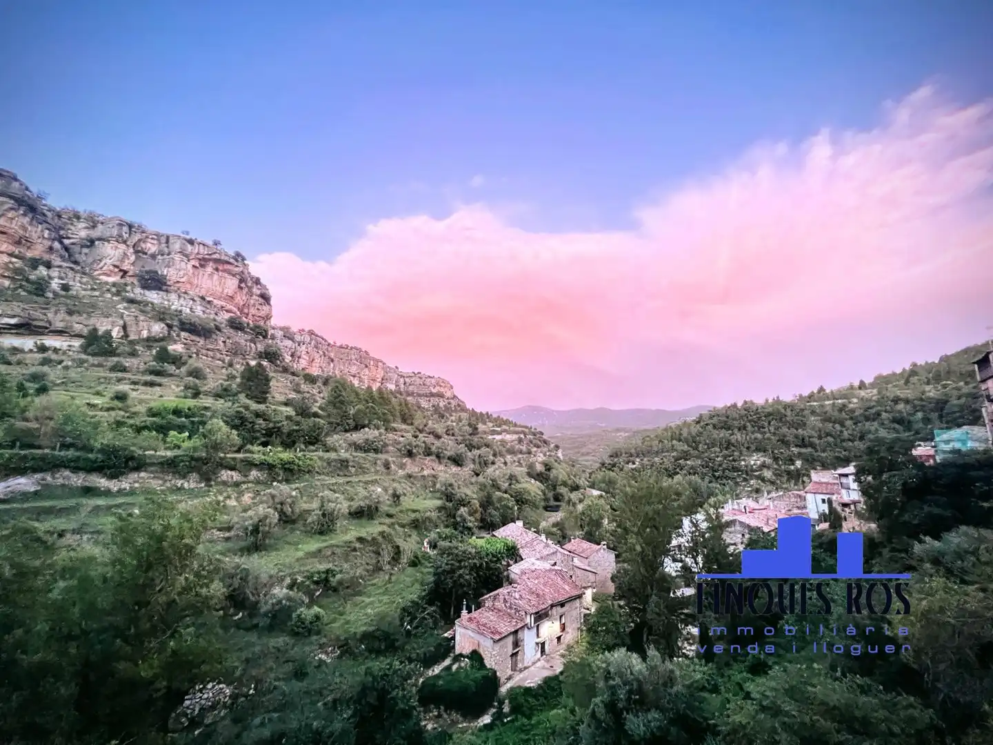 Vista exterior de Casa o chalet en venta en Vallibona con Calefacción, Terraza y Amueblado
