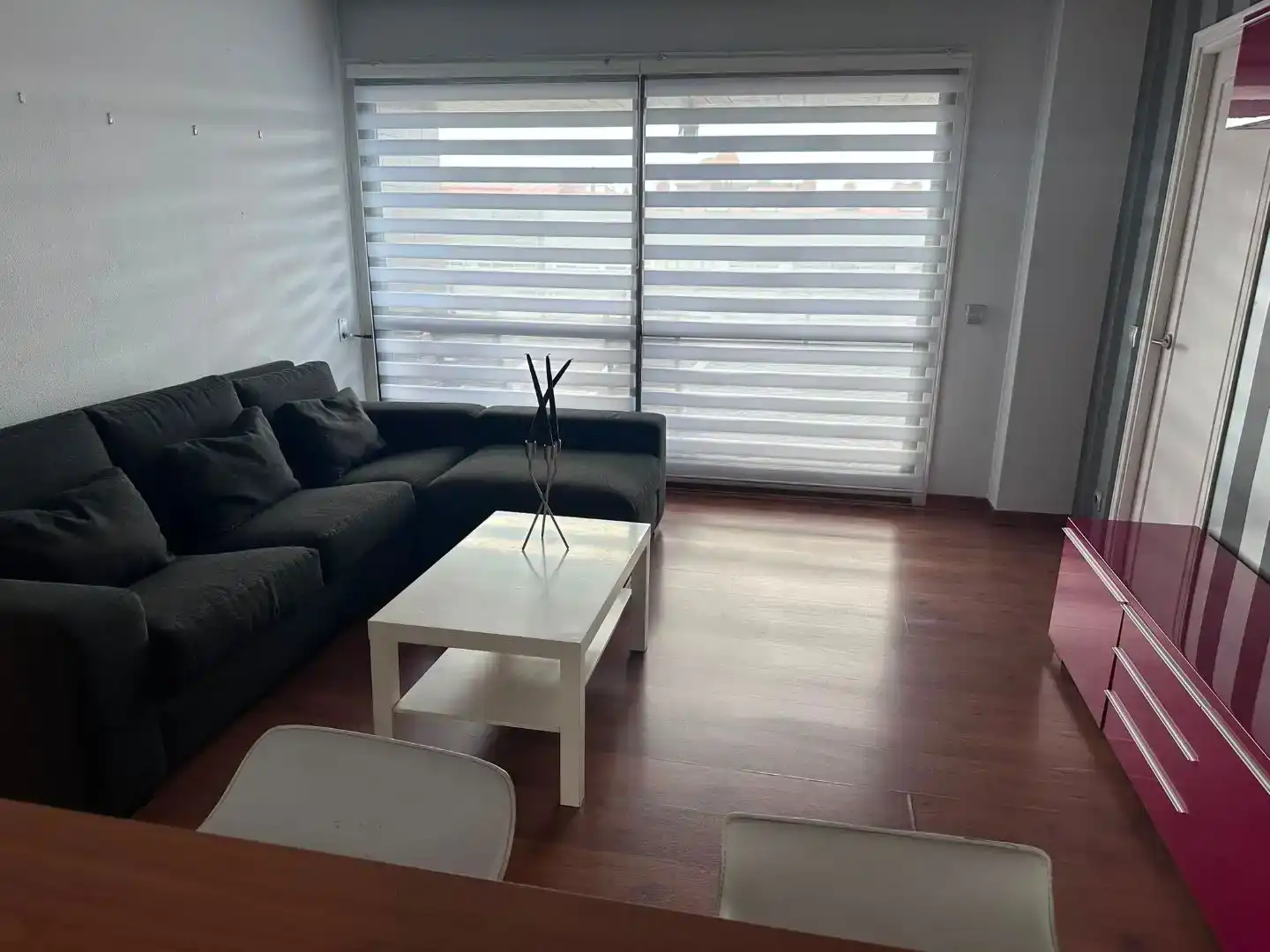 Sala d'estar de Apartament en venda en Vigo  amb Jardí privat, Parquet i Traster