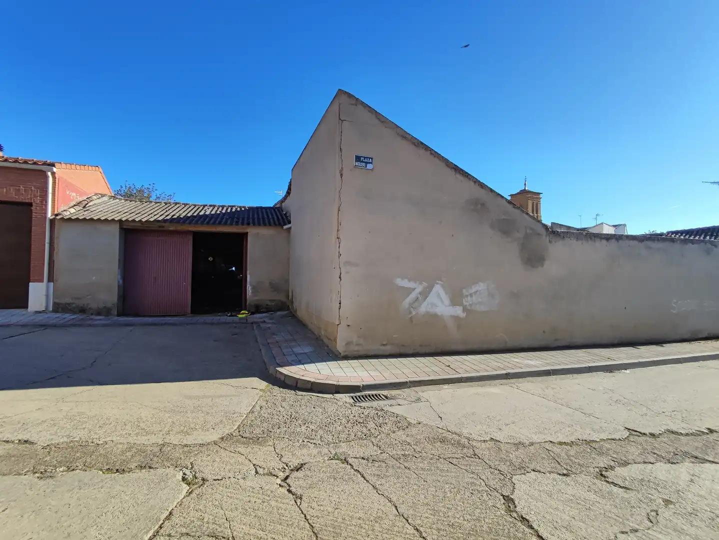 Vista exterior de Finca rústica en venta en Paredes de Nava con Jardín privado y Trastero